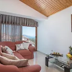 דירה 3 Bedroom Cozy In *