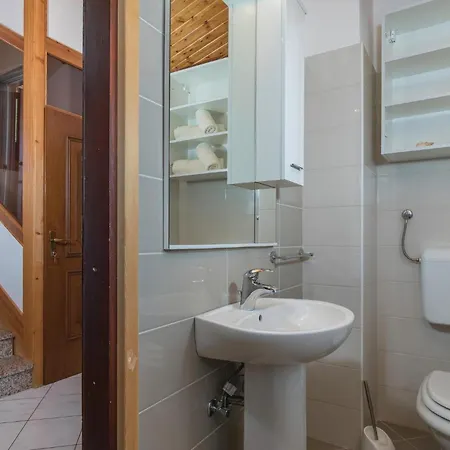 Apartment Awesome In Labin With Kitchen Ravni