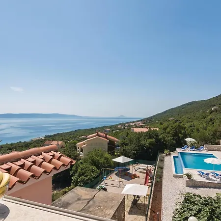 Awesome In Labin With Kitchen * Ravni