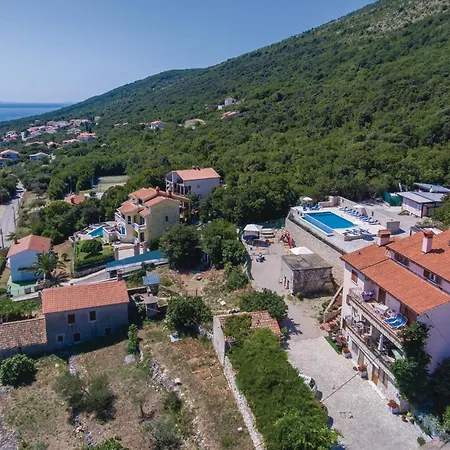 Apartment Awesome In Labin With Kitchen