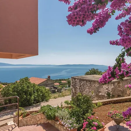 Awesome In Labin With Kitchen Apartment *