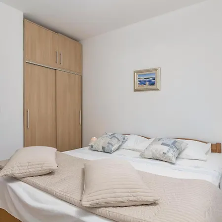 Awesome In Labin With Kitchen Apartment *