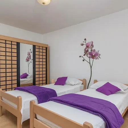 Awesome In Labin With Kitchen Apartment