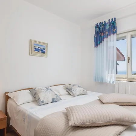 Awesome In Labin With Kitchen Apartment *